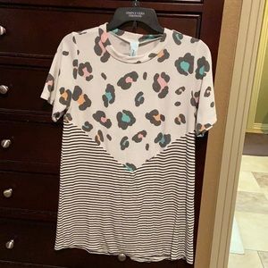 Women’s Tunic by Grateful Hearts.